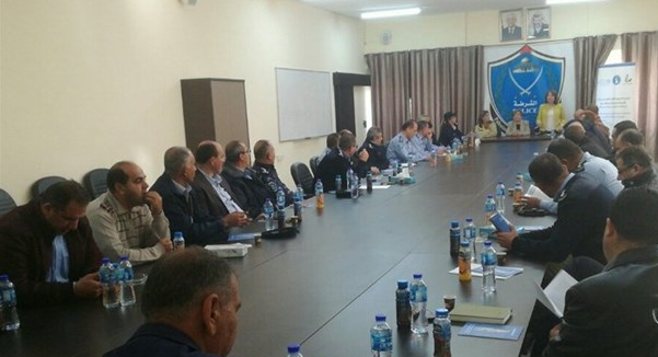 اتحاد المرأة يعقد جلسة حوار مع عناصر جهاز الشرطة

